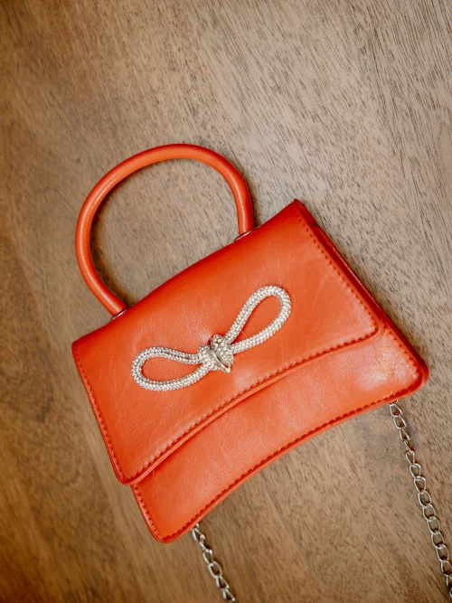 Samia Pix sublime votre mariage à Nantes, Pornic, Les Sorinières et plus encore avec des photos modernes et élégantes.